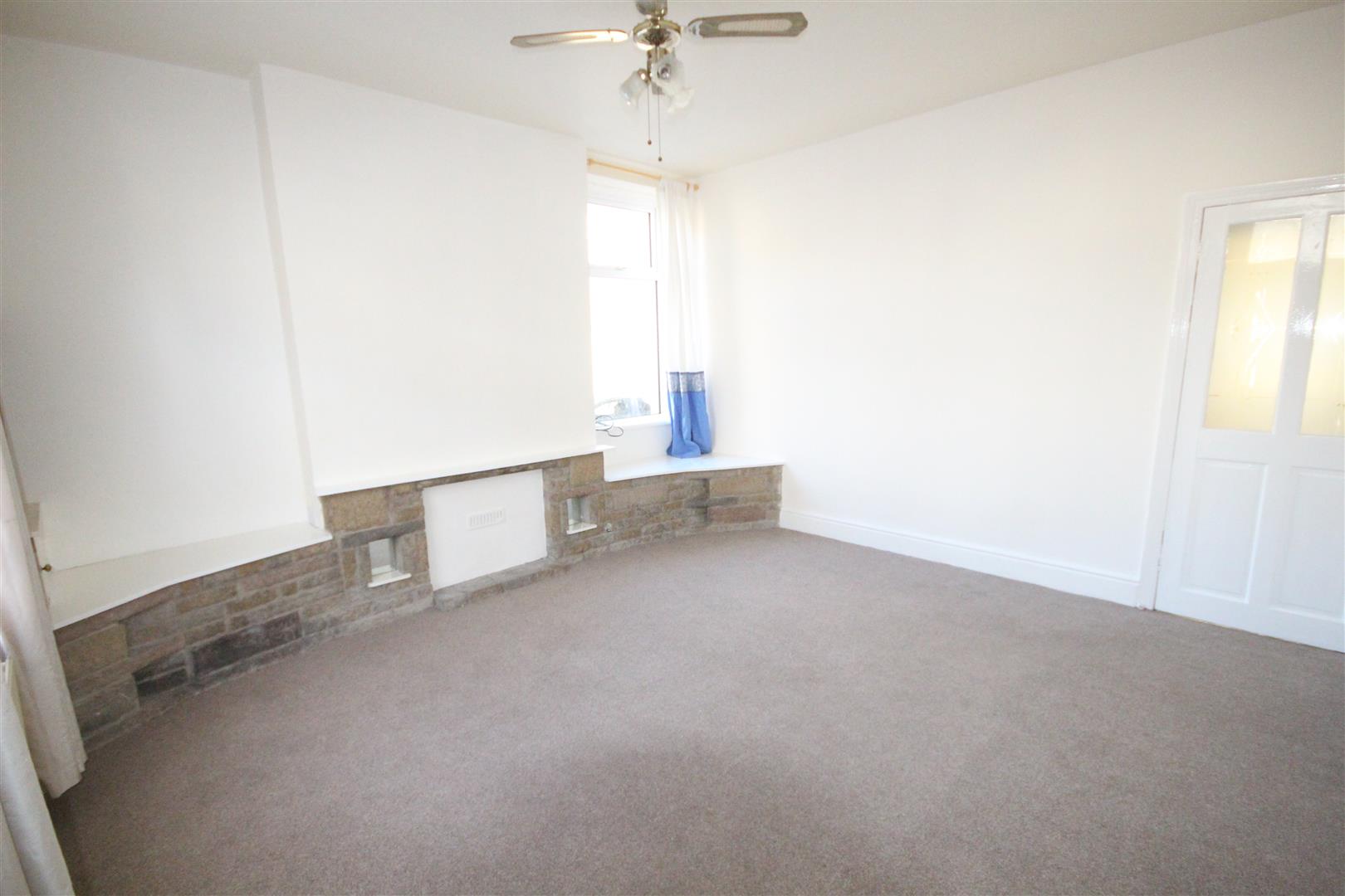 2 bedroom end terrace house To Let in Earby - IMG_5379.jpg
